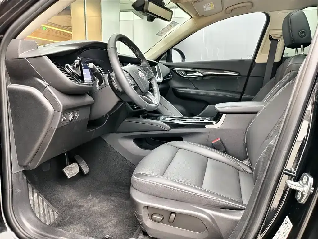 Buick Envision Plus — фото 7