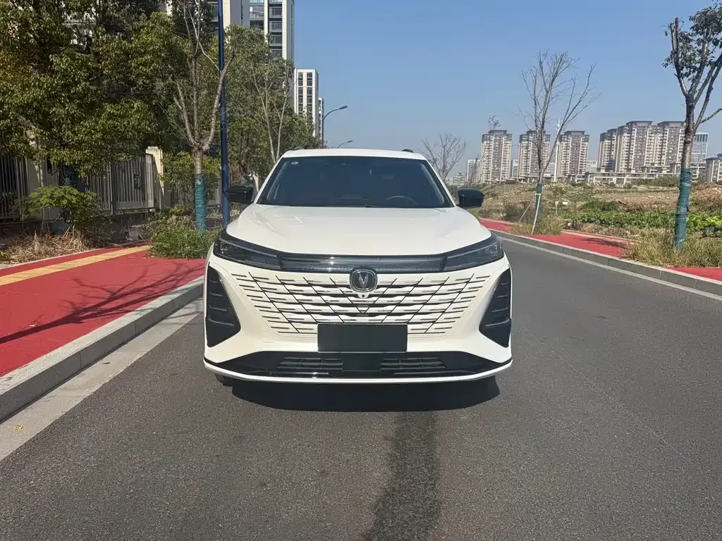 Changan CS75PLUS — фото 2