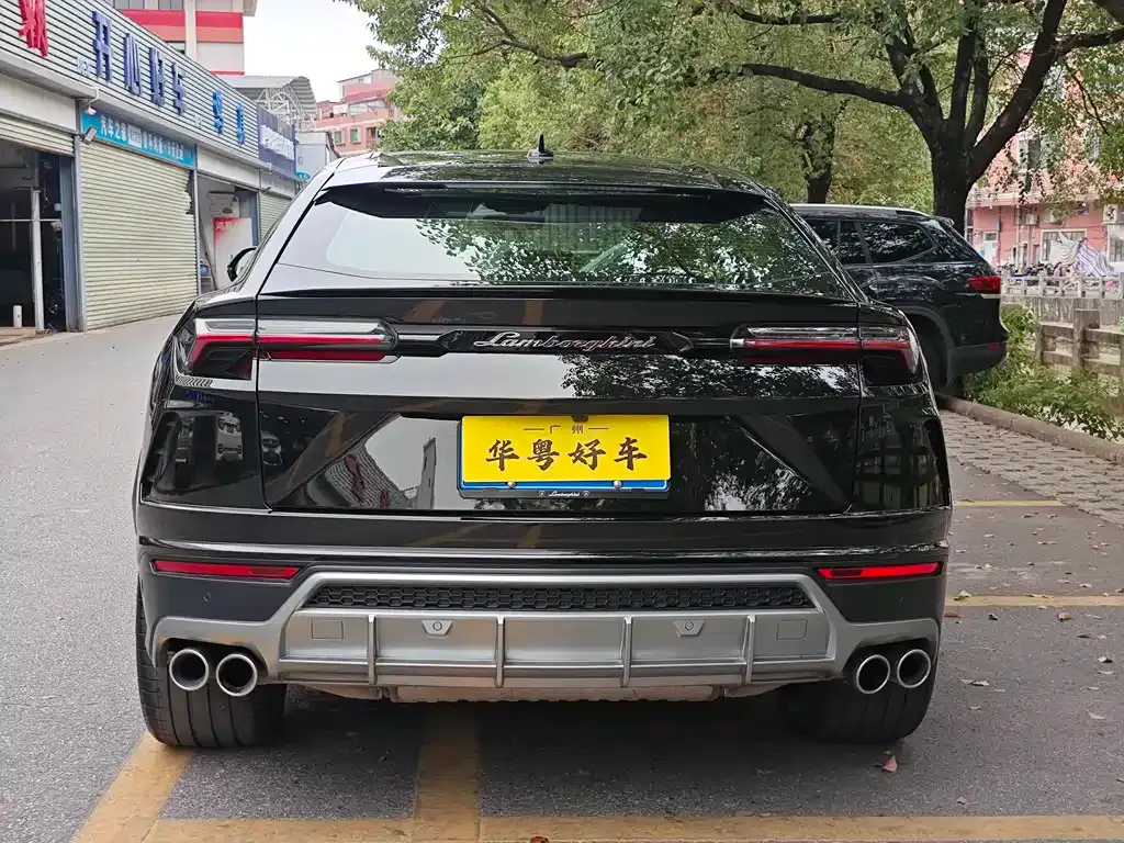 Lamborghini Urus — фото 3