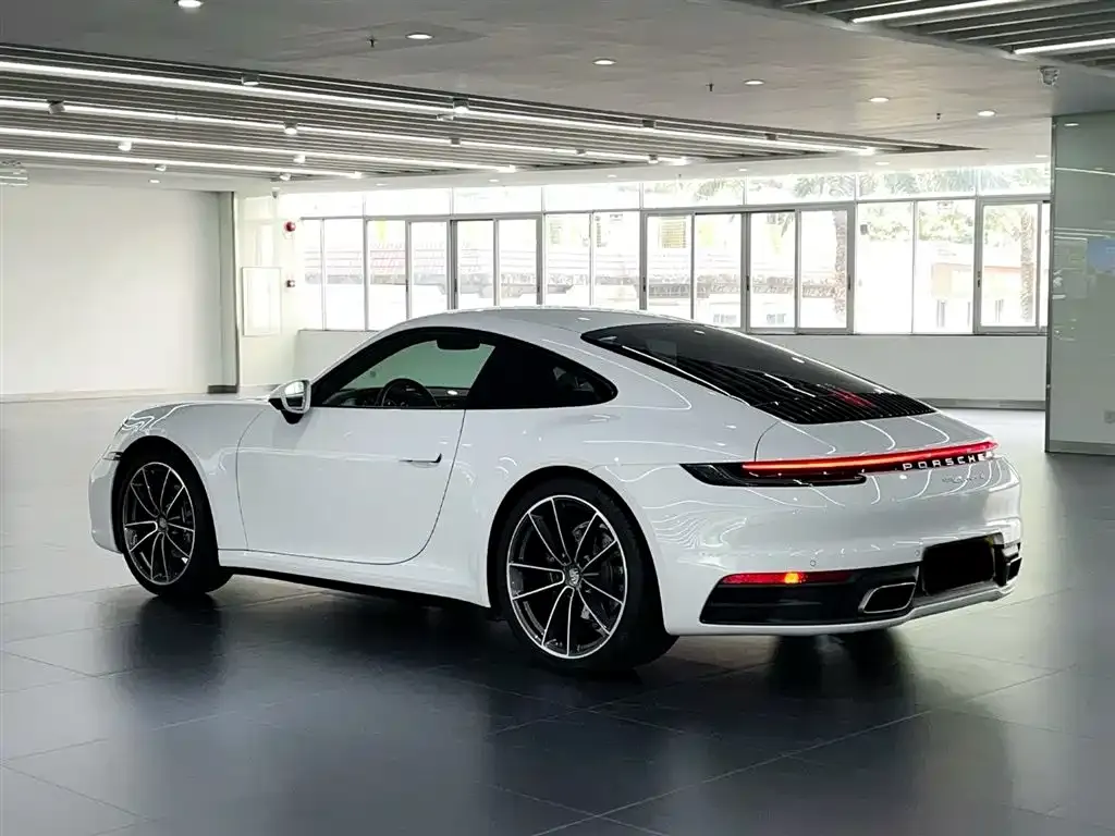 Porsche 911 — фото 6