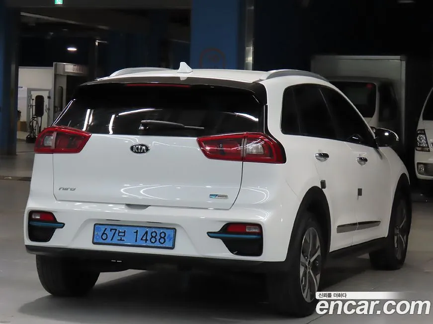 Kia Niro — фото 4