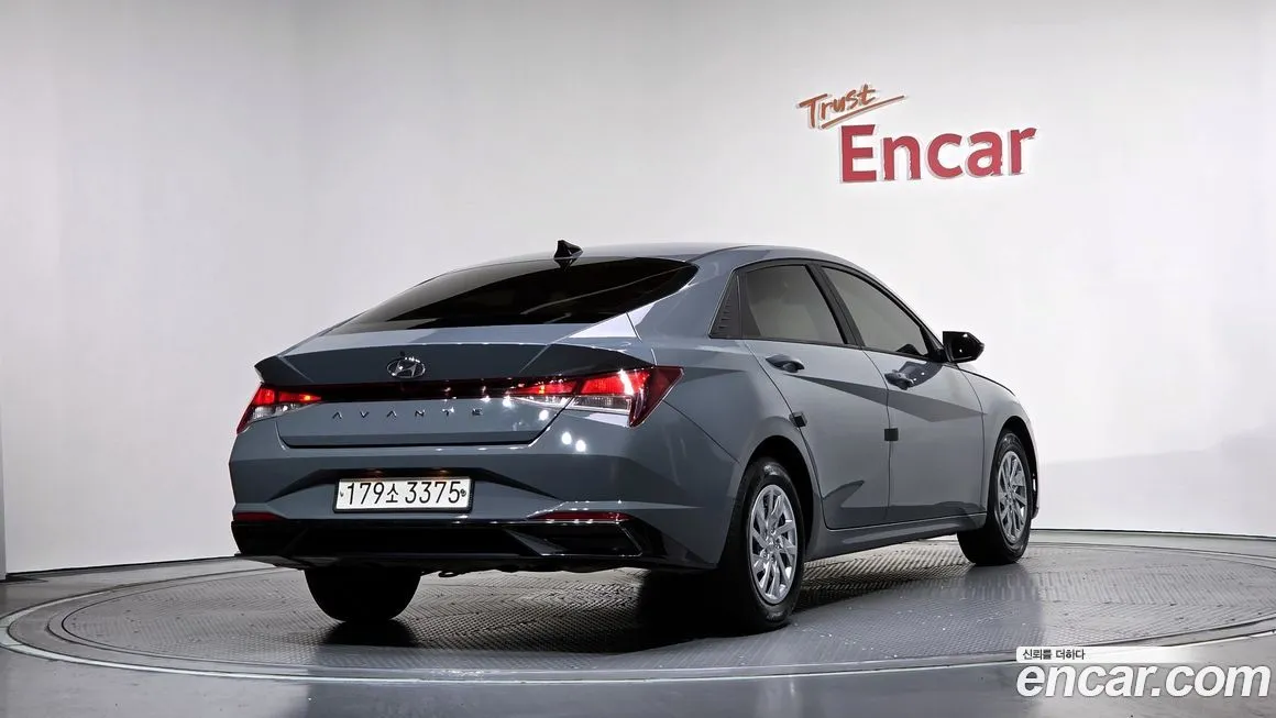 Hyundai AVANTE — фото 2