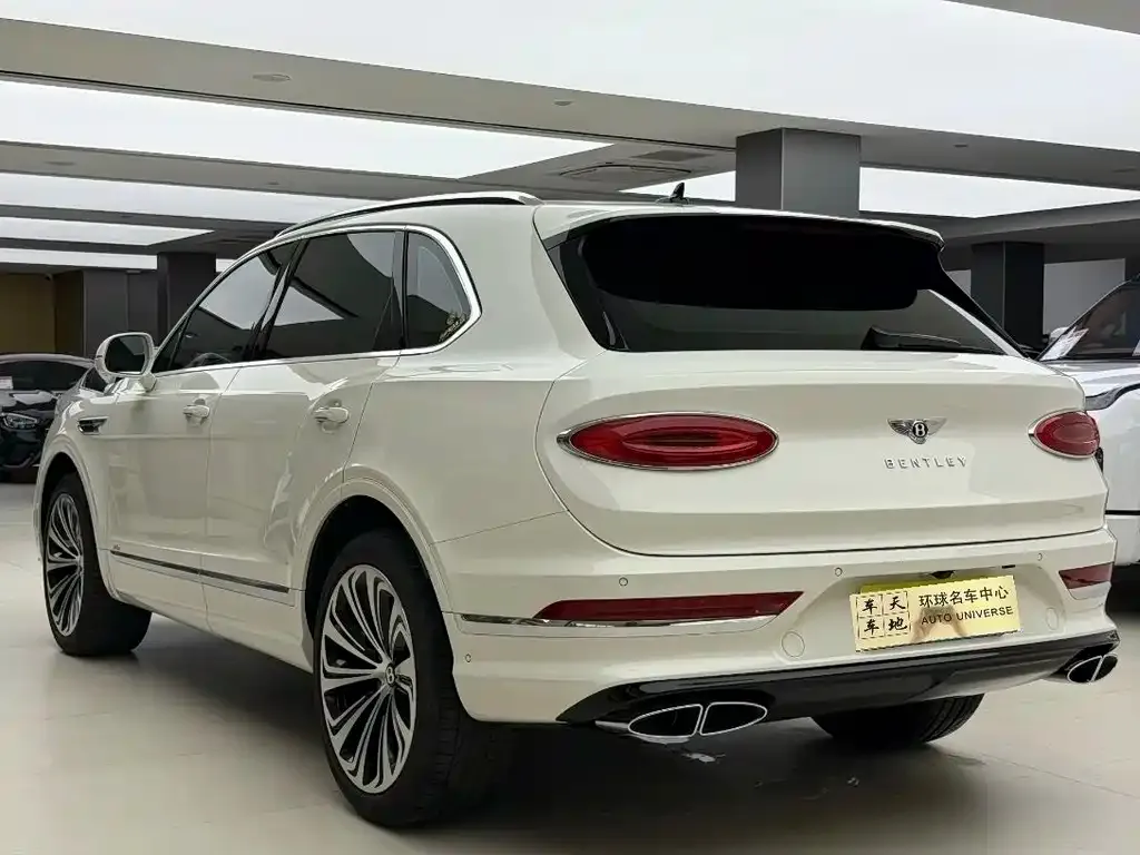 Bentley Bentayga — фото 5