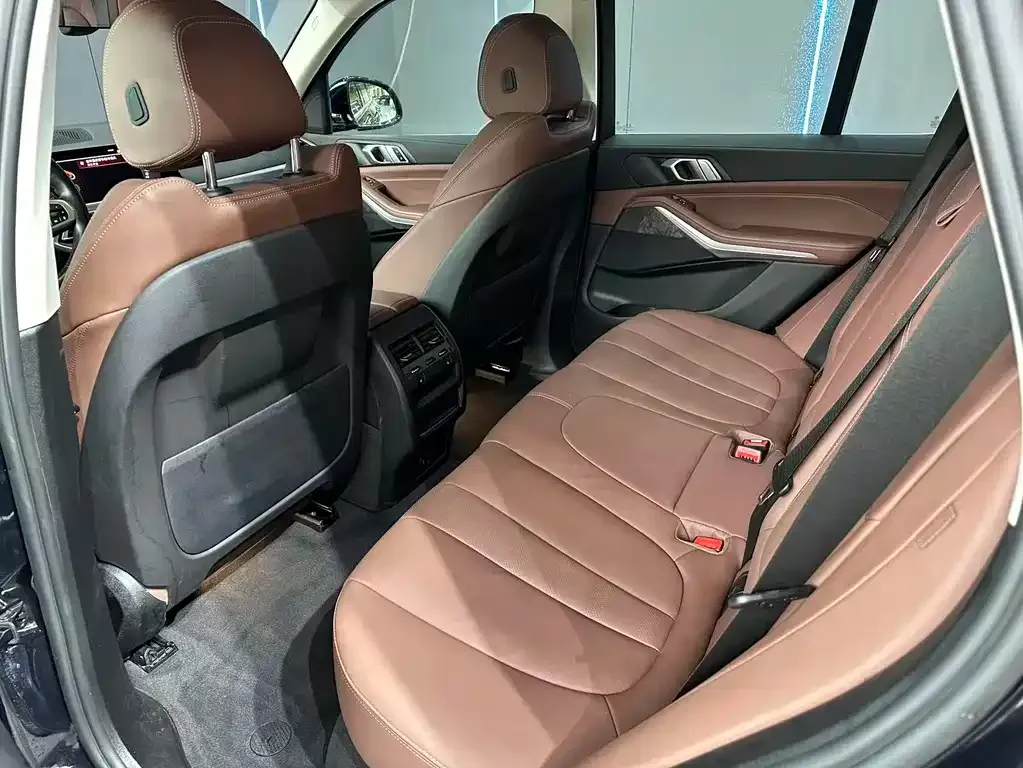 BMW X5 (Import) — фото 10