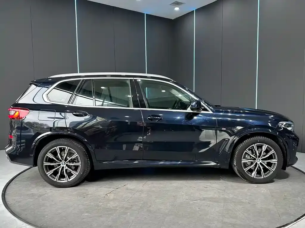 BMW X5 (Import) — фото 5