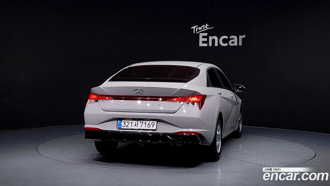 Hyundai AVANTE — фото 4