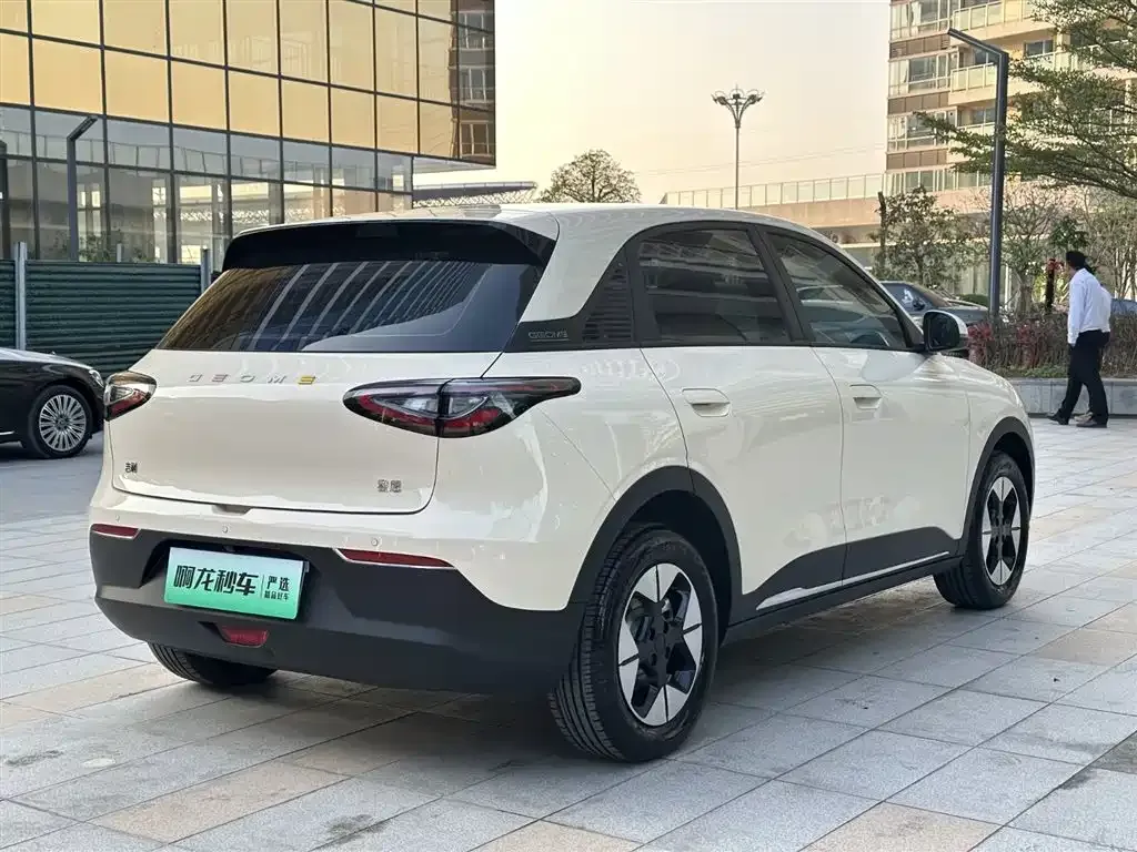 Geely Starburst — фото 4