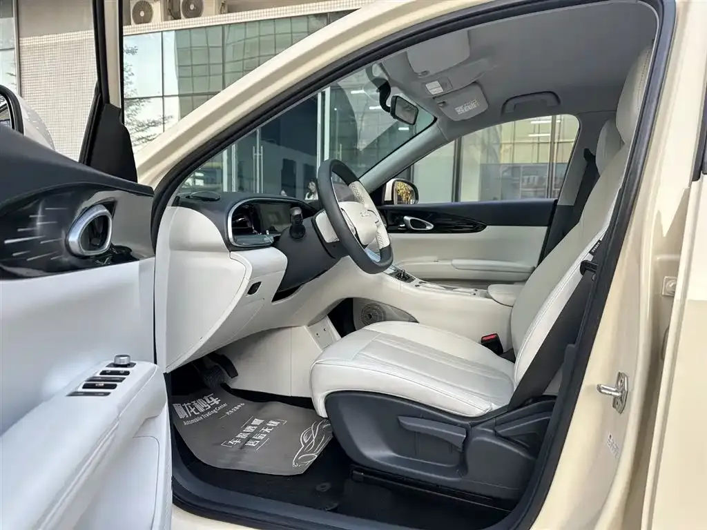 Geely Starburst — фото 7