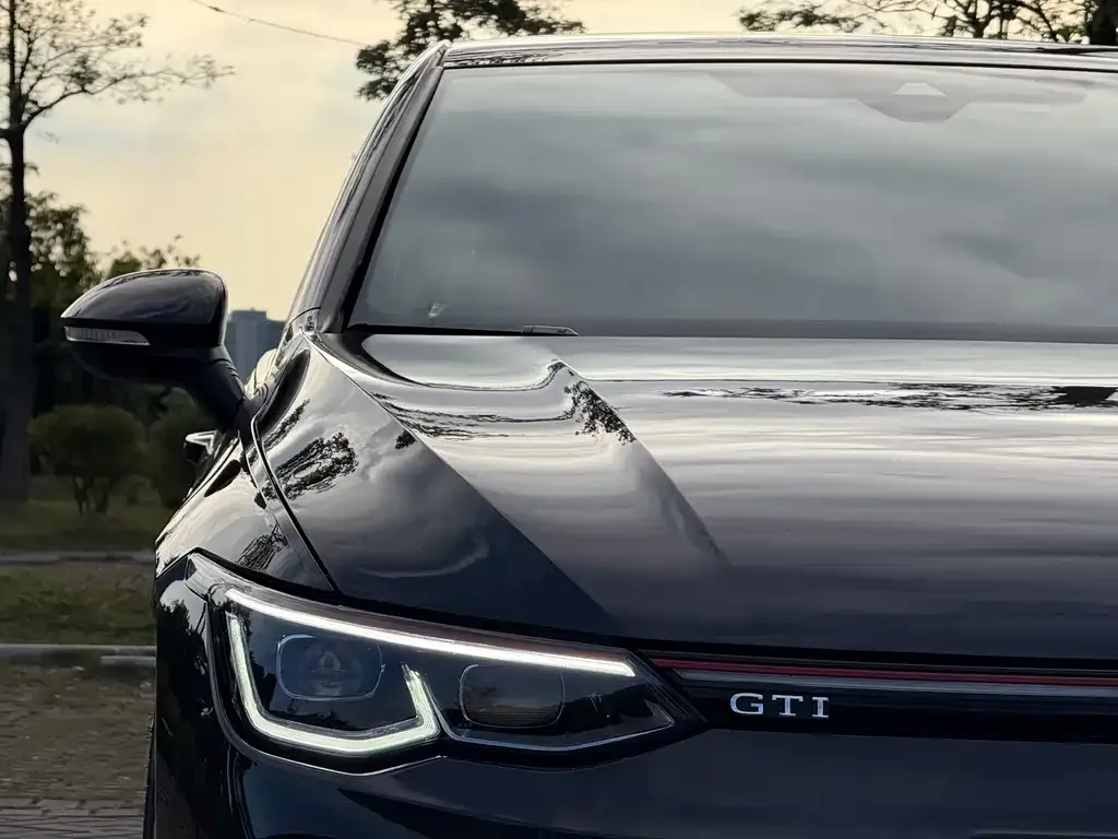 Volkswagen Golf GTI — фото 4