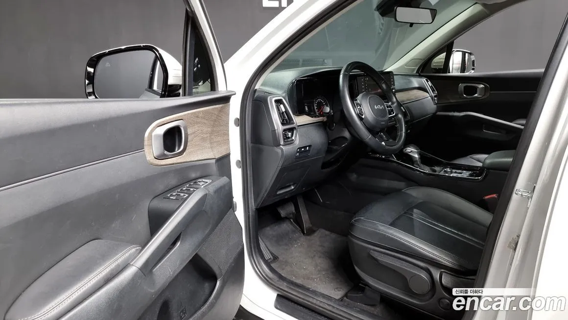 Kia Sorento — фото 10