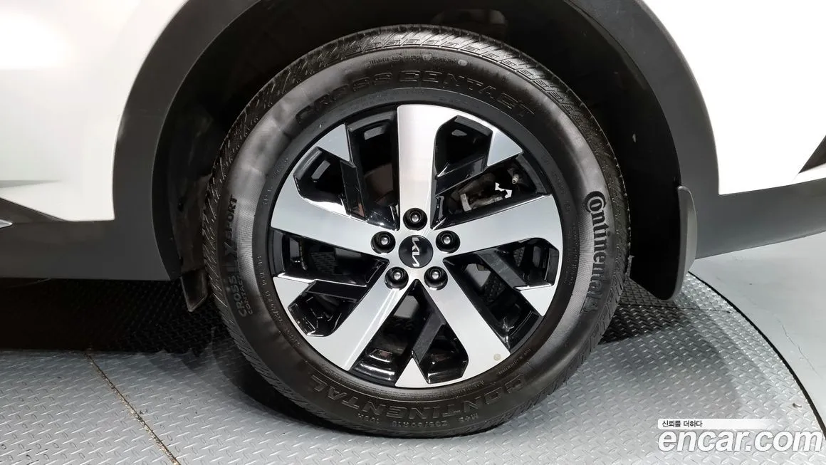 Kia Sorento — фото 5