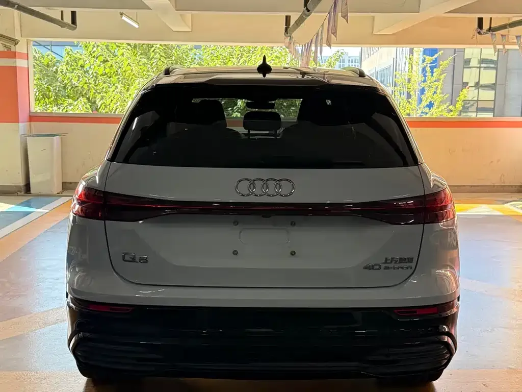 Audi Q5 e-tron — фото 5