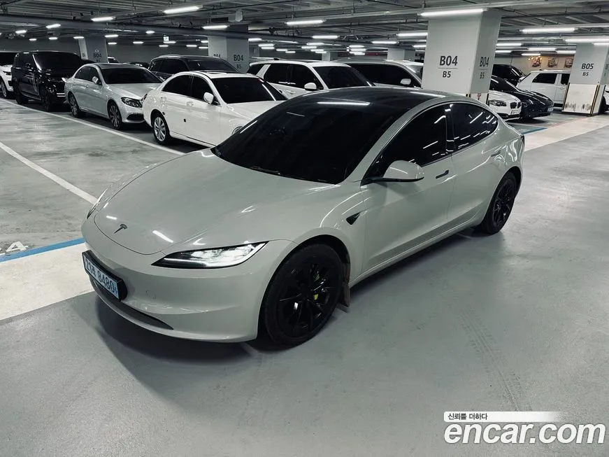 Tesla Model 3 — фото 1