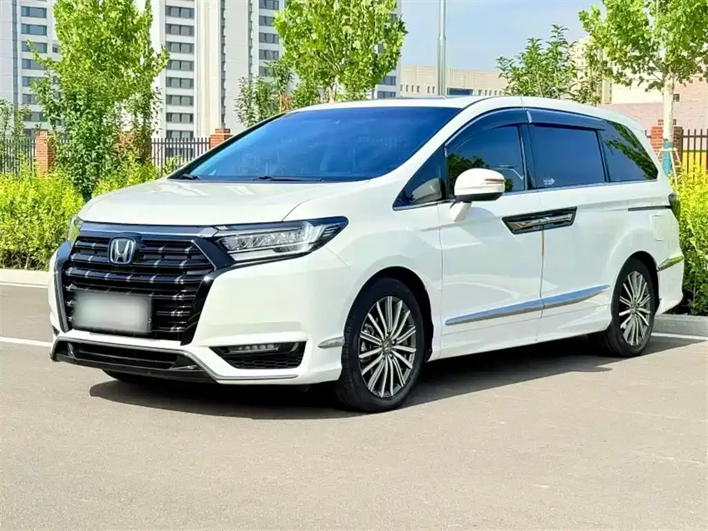 Honda Elysion — фото 1