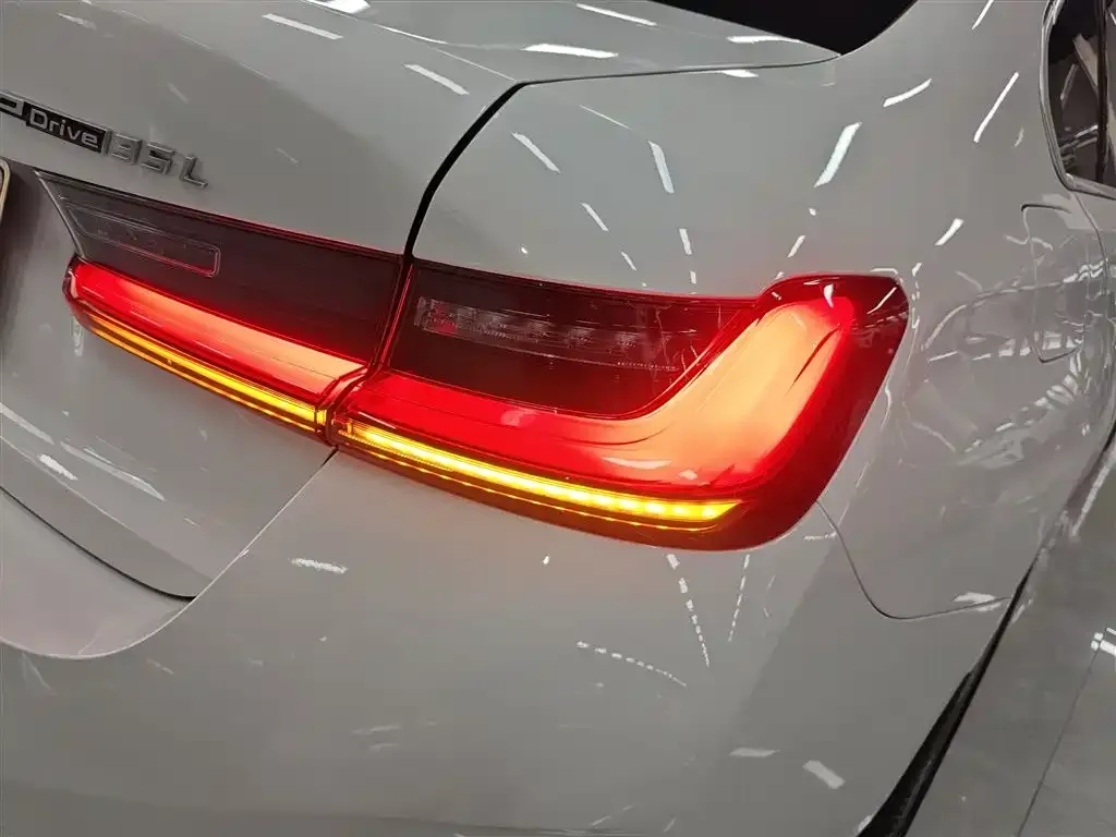 BMW i3 — фото 8