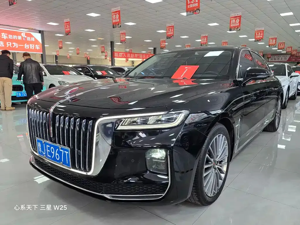 Hongqi H9 — фото 1