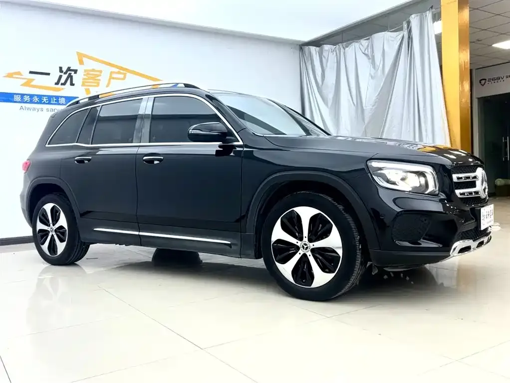 Mercedes-Benz GLB — фото 3
