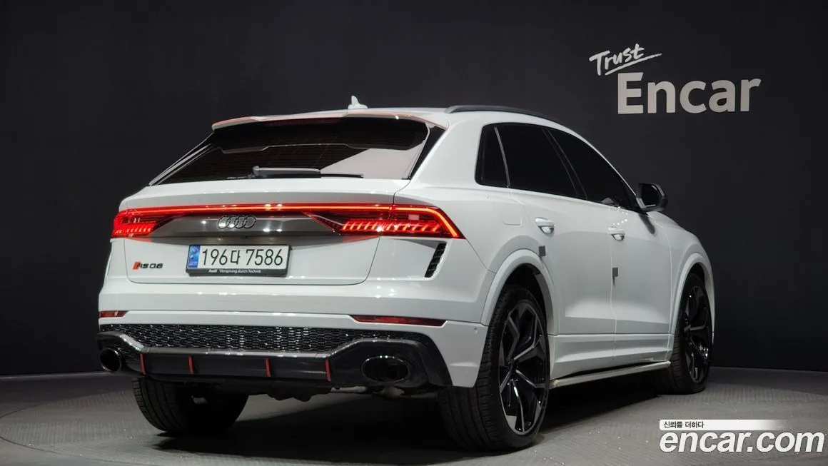 Audi RSQ8 — фото 2