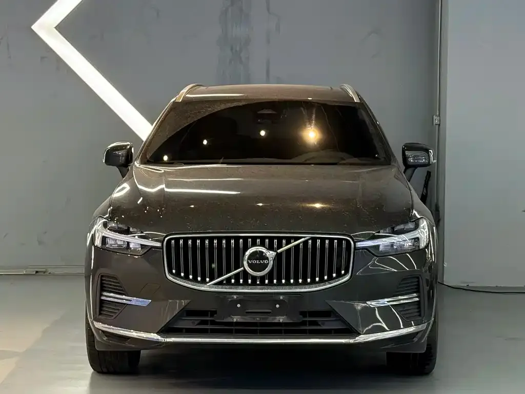 Volvo XC60 — фото 2