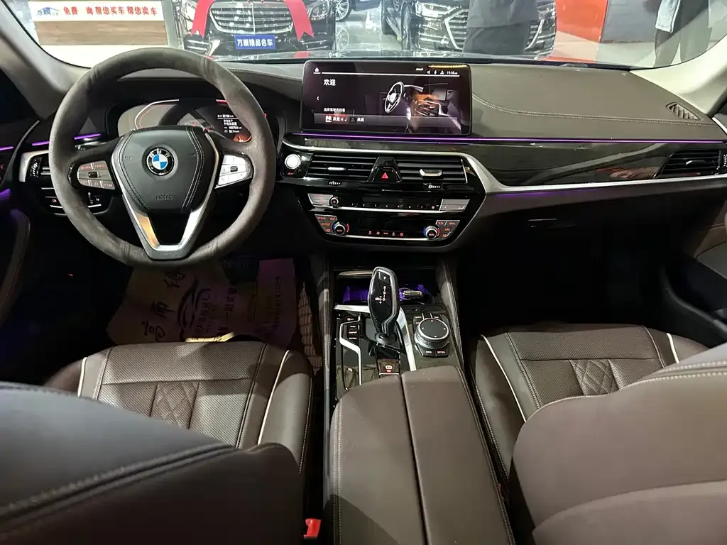 BMW 5 Series — фото 9