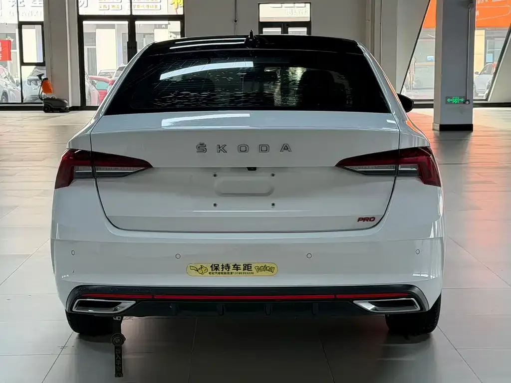 Skoda Octavia — фото 6
