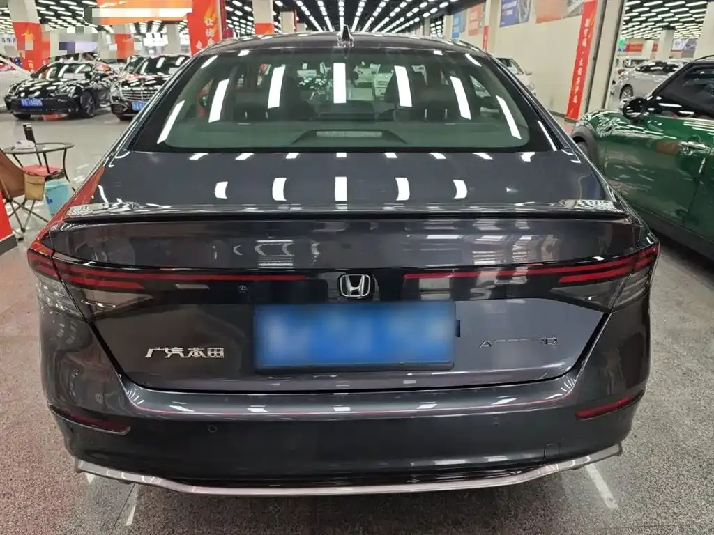 Honda Accord — фото 6