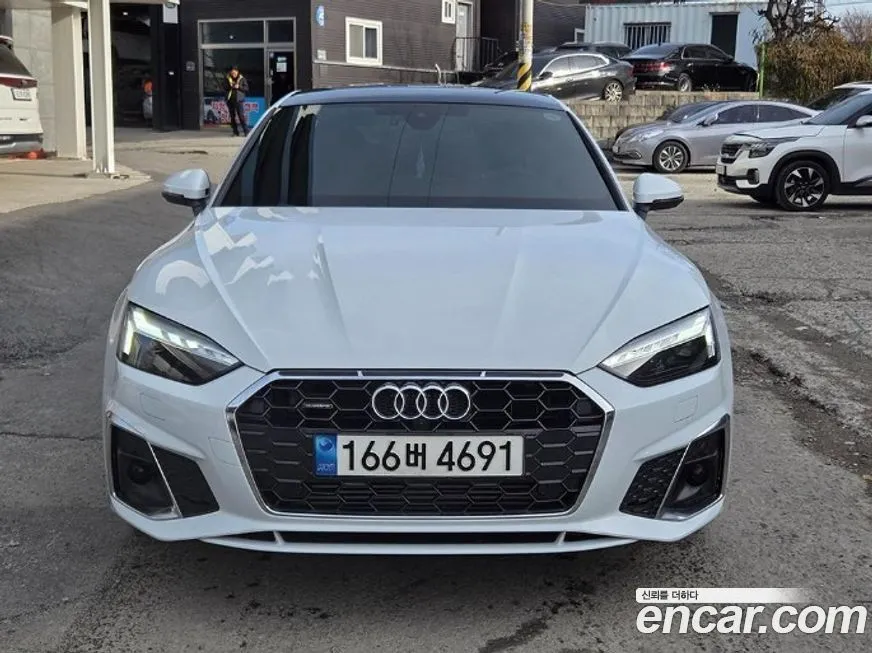 Audi A5 — фото 1