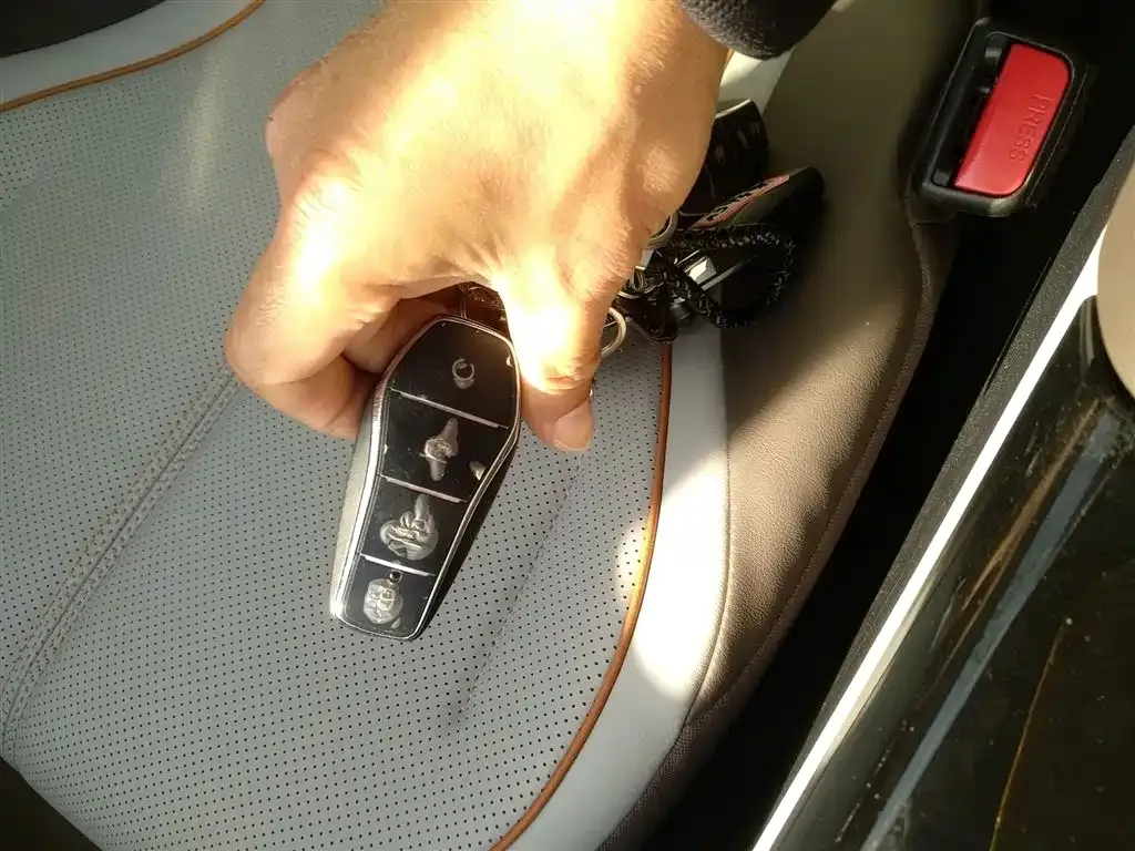 BYD Seal — фото 9