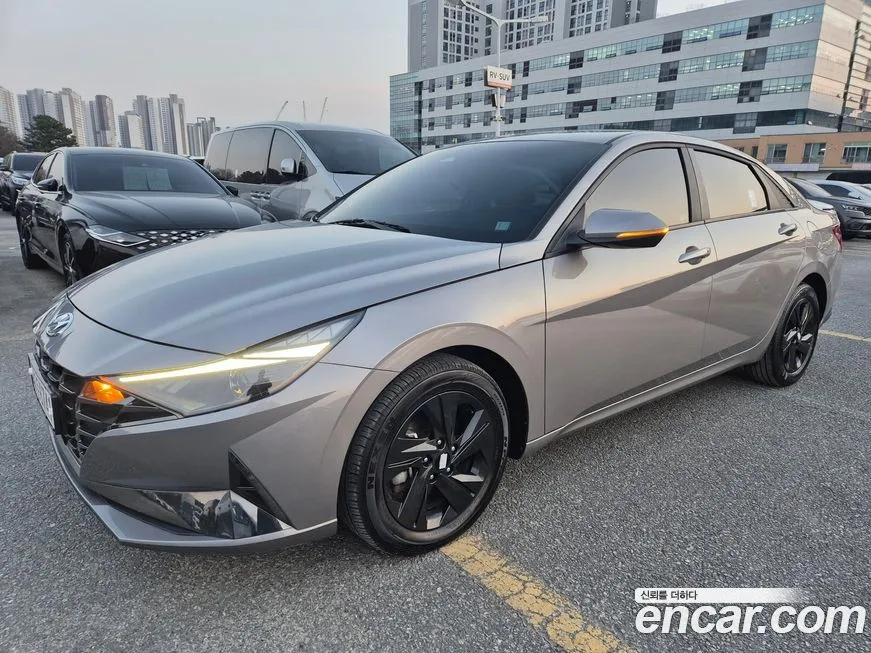 Hyundai AVANTE — фото 3