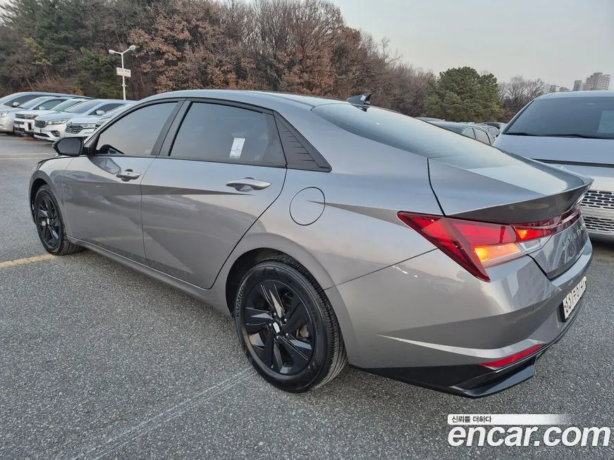 Hyundai AVANTE — фото 4
