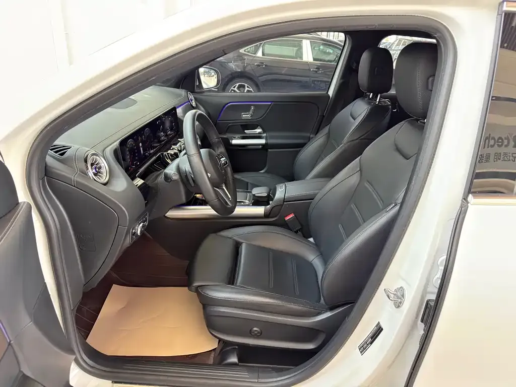 Mercedes-Benz GLA — фото 10