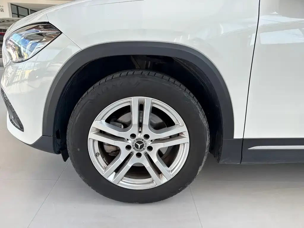 Mercedes-Benz GLA — фото 4