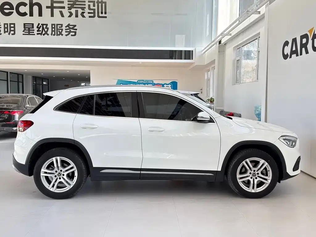 Mercedes-Benz GLA — фото 5