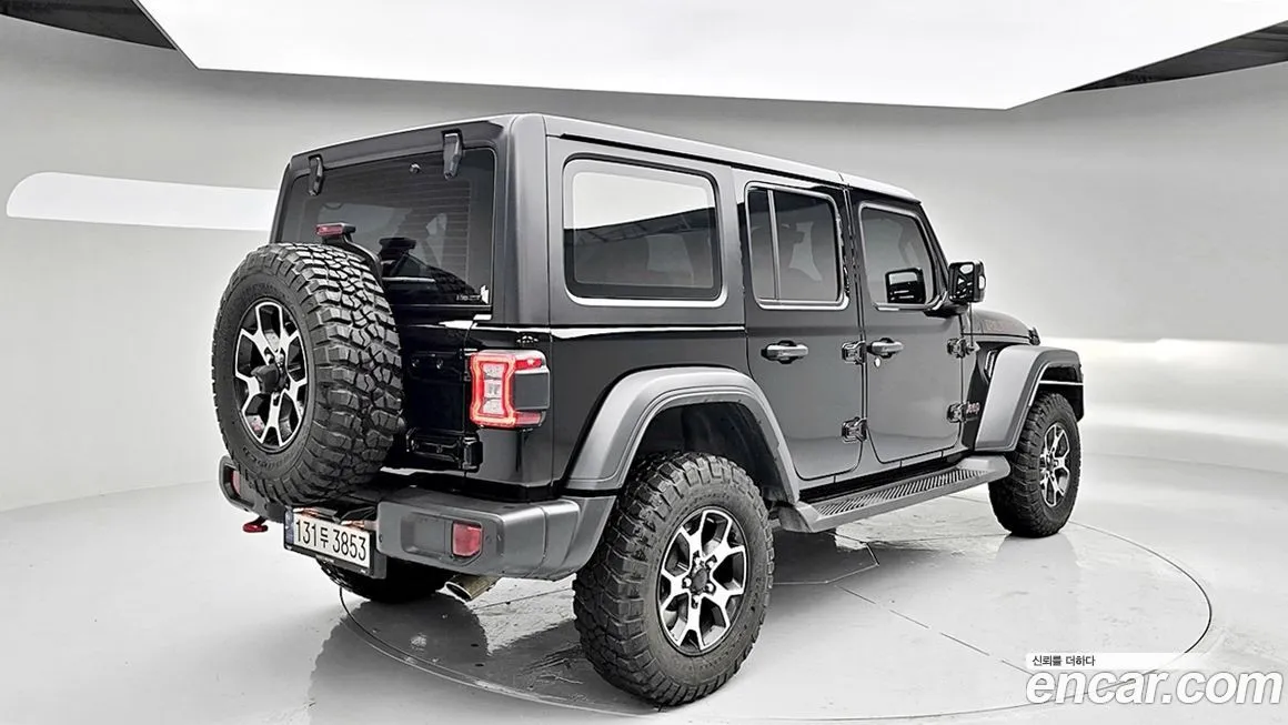 Jeep Wrangler — фото 2