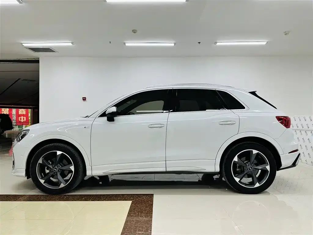 Audi Q3 — фото 5