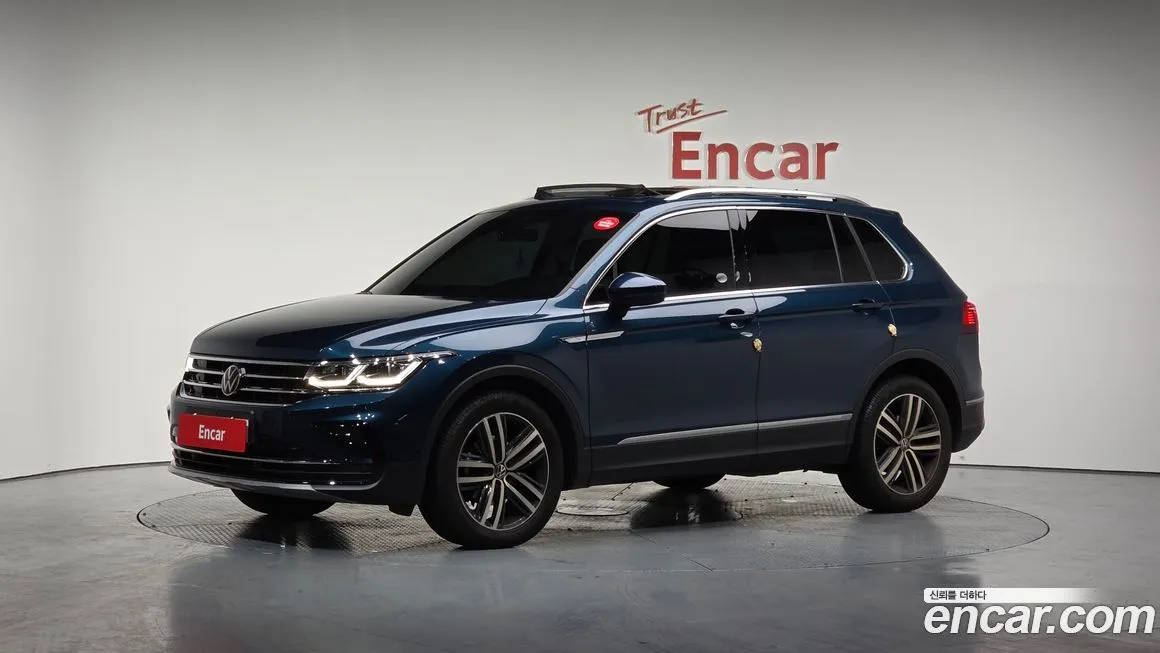 Volkswagen Tiguan — фото 1