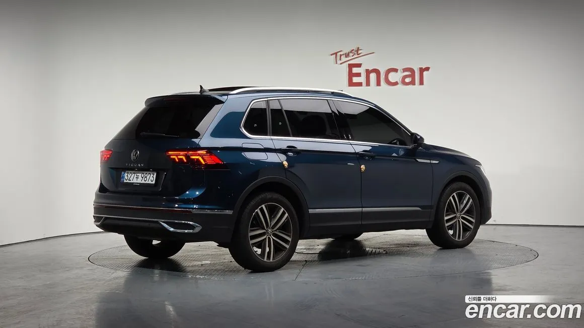 Volkswagen Tiguan — фото 2