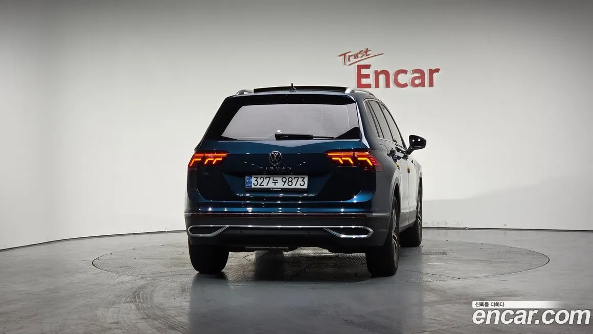 Volkswagen Tiguan — фото 4