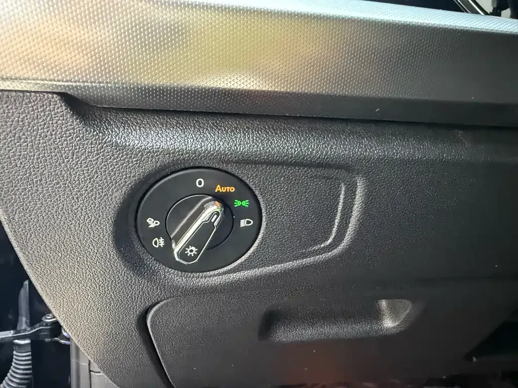 Volkswagen Passat — фото 10