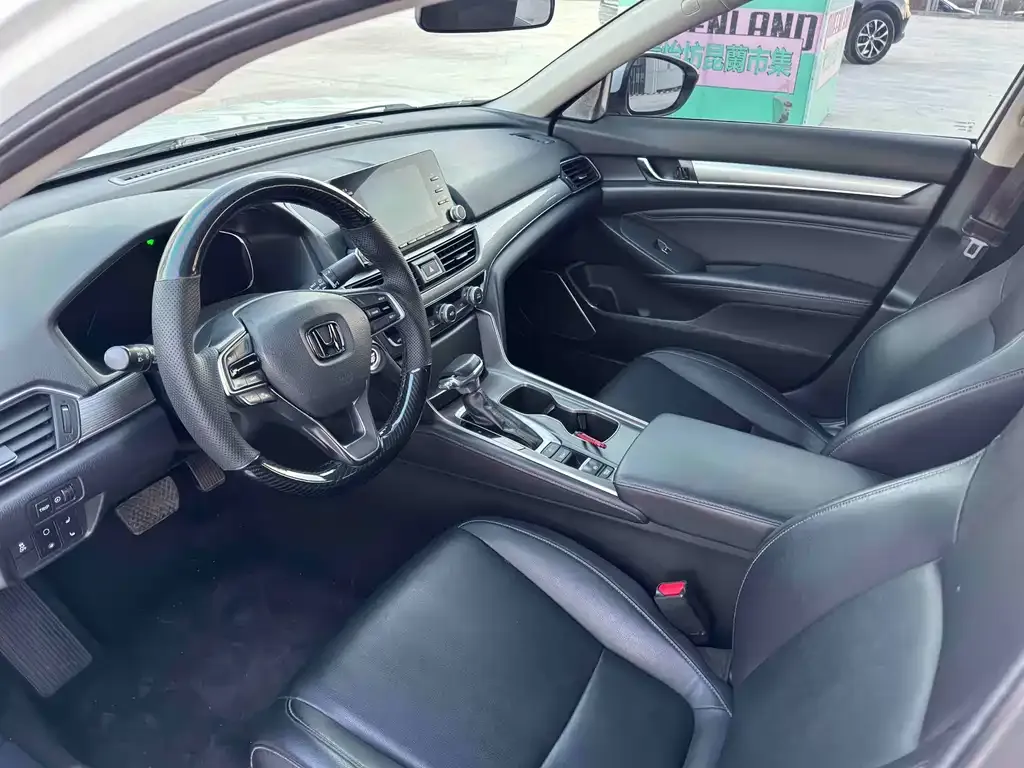Honda Accord — фото 4