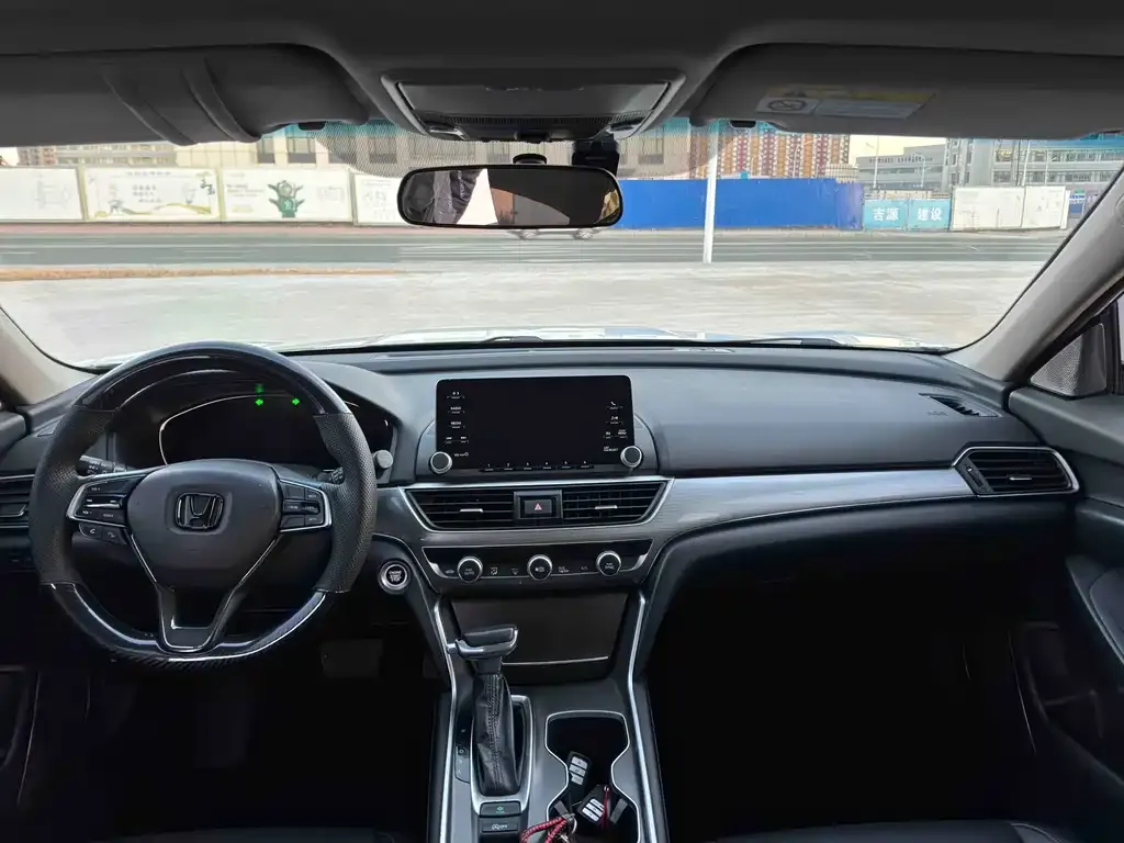 Honda Accord — фото 6