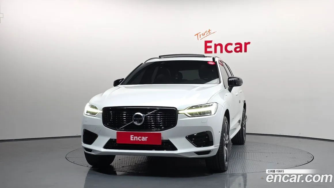 Volvo XC60 — фото 3