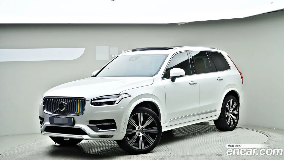 Volvo XC90 — фото 1