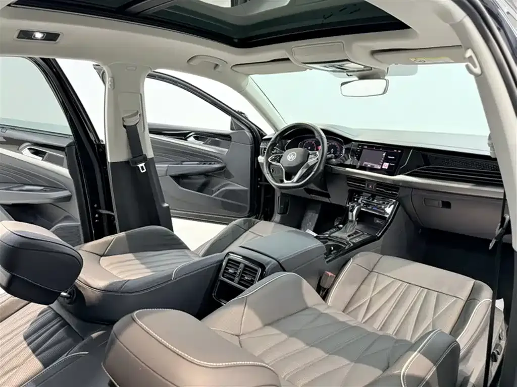 Volkswagen Passat — фото 2