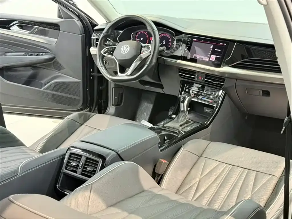 Volkswagen Passat — фото 4