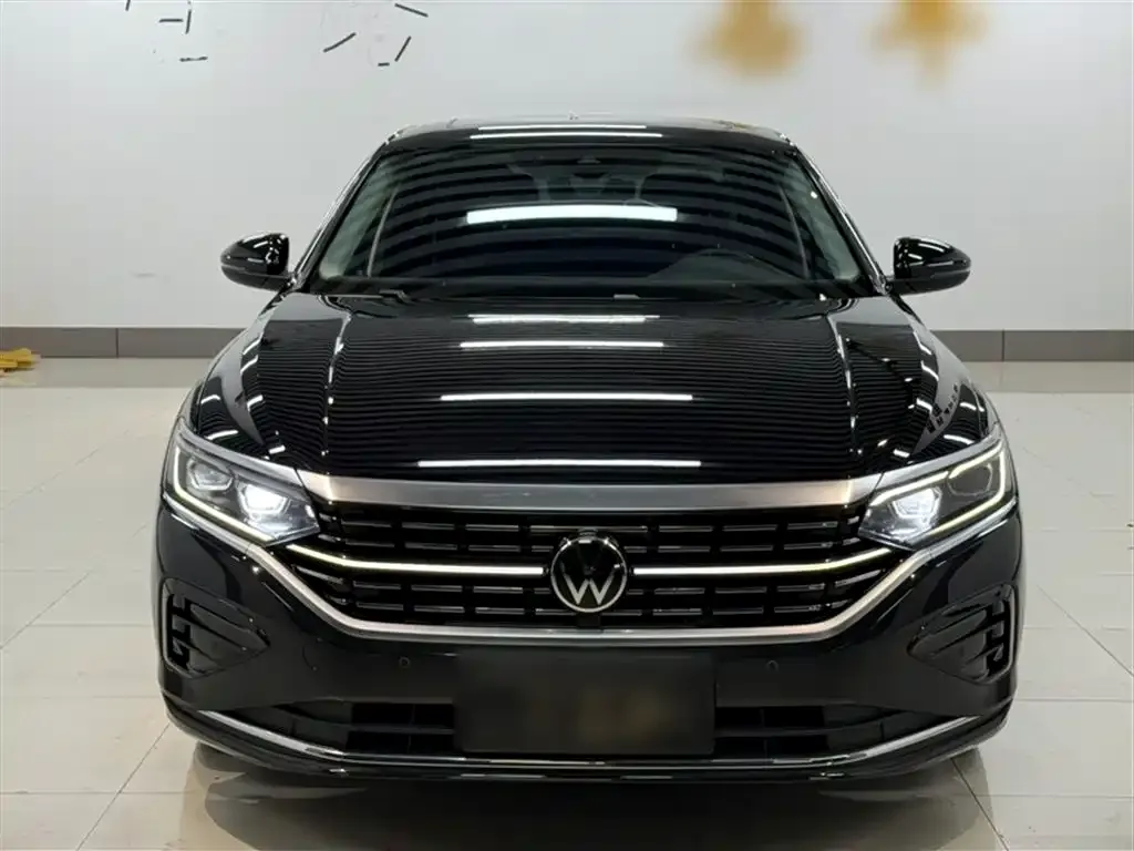 Volkswagen Passat — фото 8