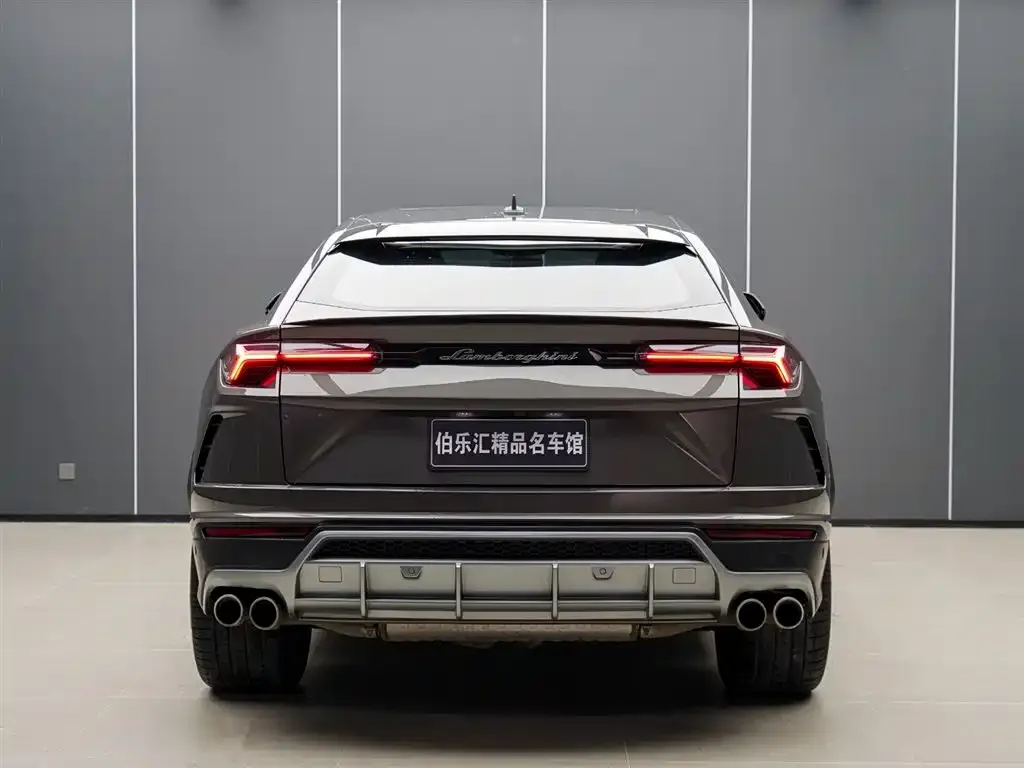 Lamborghini Urus — фото 6
