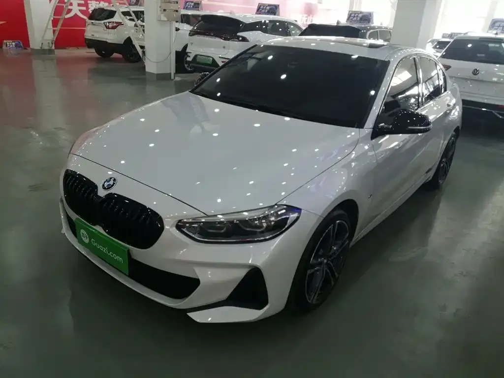 BMW 1 Series — фото 1