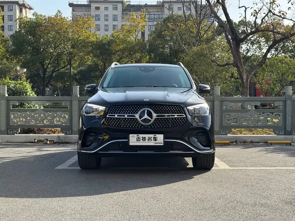 Mercedes-Benz GLE — фото 1