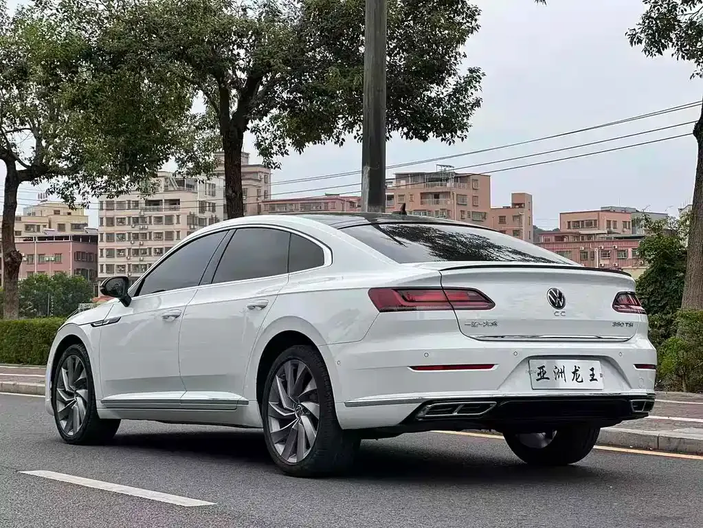 Volkswagen CC — фото 4